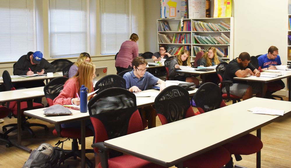 Pursue your Education Degree Near Peoria IL